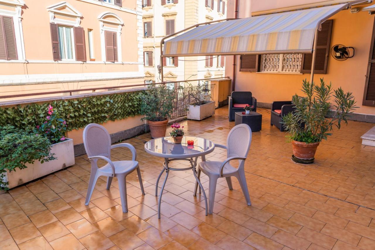 Le Terrazze Di San Giovanni Rome Bagian luar foto